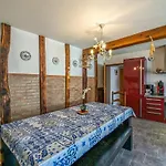 Le Castel Tatil Evi