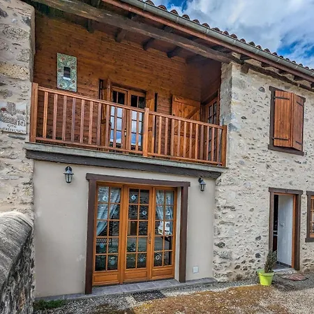 Le Castel Сasa de vacaciones *