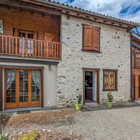 Сasa de vacaciones Le Castel