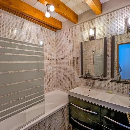 Сasa de vacaciones Le Castel *