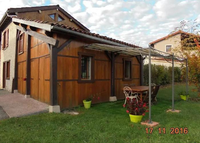 Le Castel Casa de Férias Valcabrere