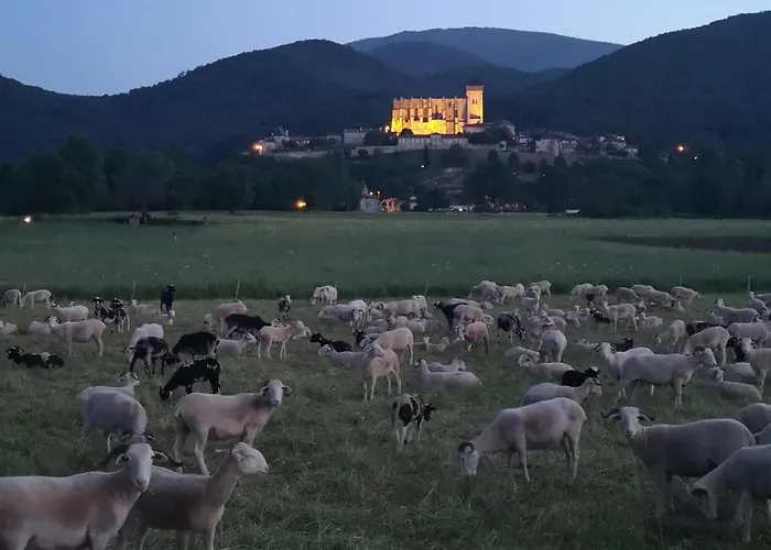 Le Castel Casa de Férias