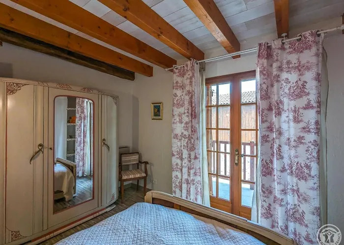 Le Castel Casa de Férias Valcabrere